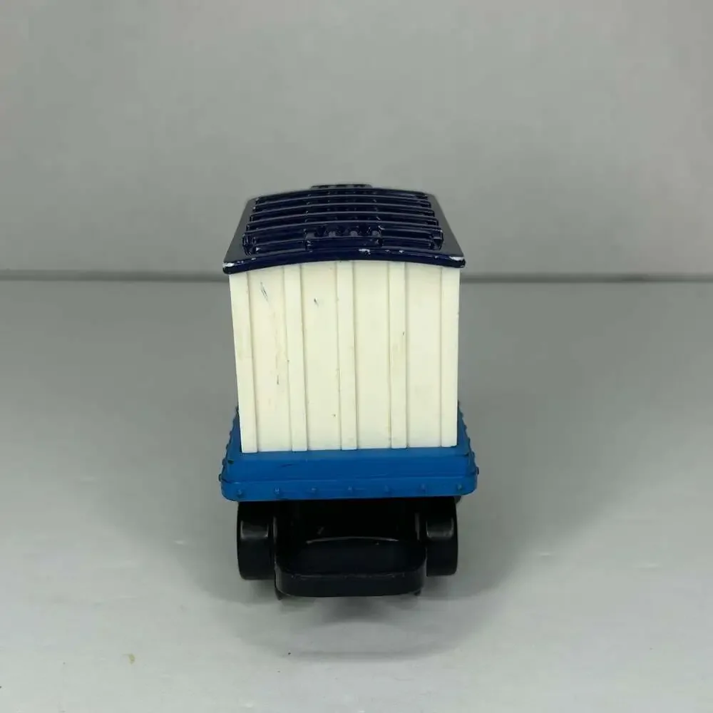 Fisher-Price GeoTrax Blue and White Freight Cargo Train Car